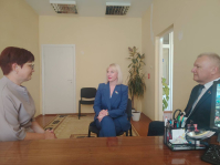 Елена Стальбовская провела прием граждан и прямую телефонную линию в аг. Новый Двор