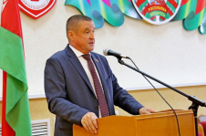 «Согласие и единство — это основа нашей страны». Леонид Заяц провел информационную встречу с трудовым коллективом бумажной фабрики «Спартак»