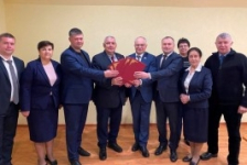 Член Совета Республики Ю.Деркач с рабочим визитом посетил Псковскую область РФ.