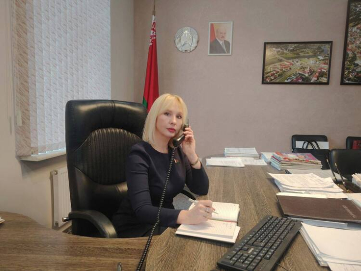 Елена Стальбовская провела прямую телефонную линию и личный прием граждан в г. Гродно