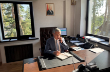 Член Совета Республики Г.Барсамян провел прямую телефонную линию