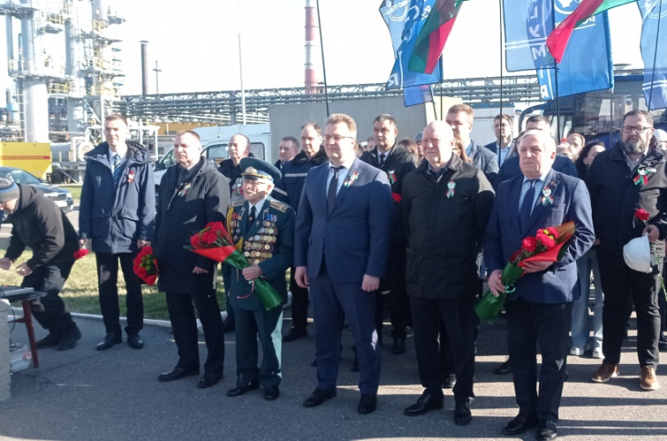 Член Совета Республики Илья Икан принял участие в митинге, посвященном 80-летию Великой Победы