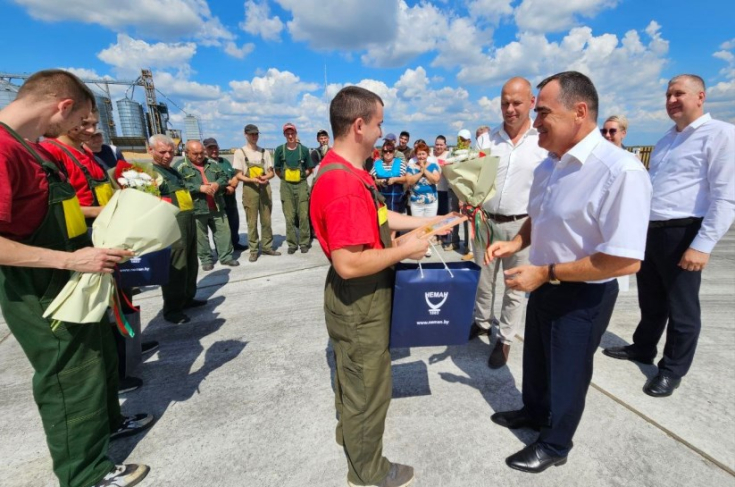 А.Карпицкий посетил 
ОАО «Беловежский»
