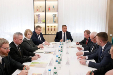 В агрогородке Тихиничи Рогачевского района прошло выездное заседание Постоянной комиссии Совета Республики по региональной политике и местному самоуправлению