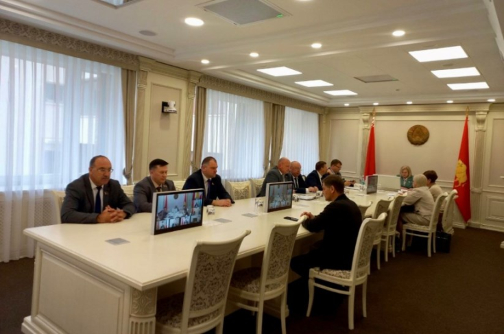 Член Совета Республики О.Иванов принял участие в заседании постоянной комиссии Гродненского областного Совета депутатов по аграрной политике и охране окружающей среды