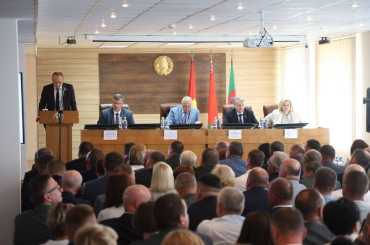 Член Совета Республики П.Ошурик принял участие в выездном заседании Гродненского областного исполнительного комитета