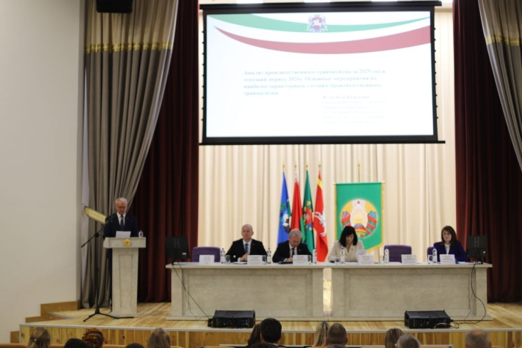 Сергей Мелешкин, член Постоянной комиссии по международным делам и национальной безопасности Совета Республики принял участие областном семинаре «Благоприятная психосоциальная рабочая среда: путь к процветанию работников и сильной организации»