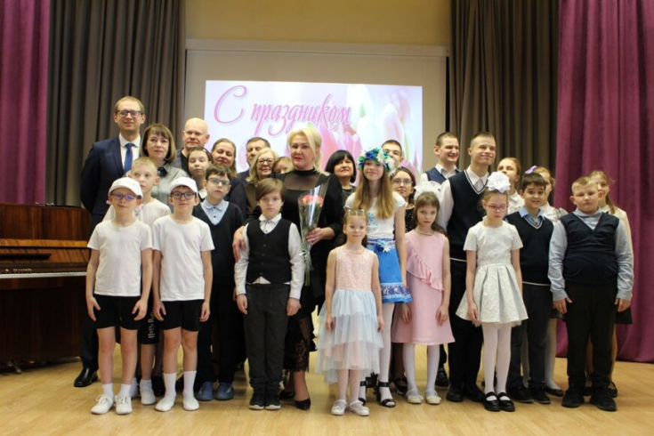 "Женщины в Беларуси чувствуют заботу государства, что позволяет им успешно совмещать материнство с активной жизненной позицией"