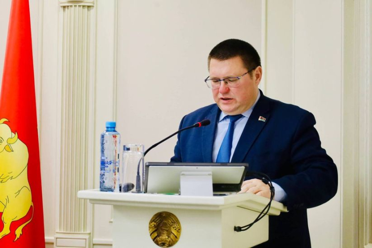 Члены Совета Республики П.Ошурик, Е.Стальбовская приняли участие в заседании Гродненского областного Совета депутатов 
