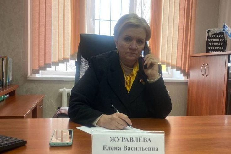 Елена Журавлёва провела прием граждан и прямую телефонную линию в Слобода-Кучинском сельском исполнительном комитете Копыльского района