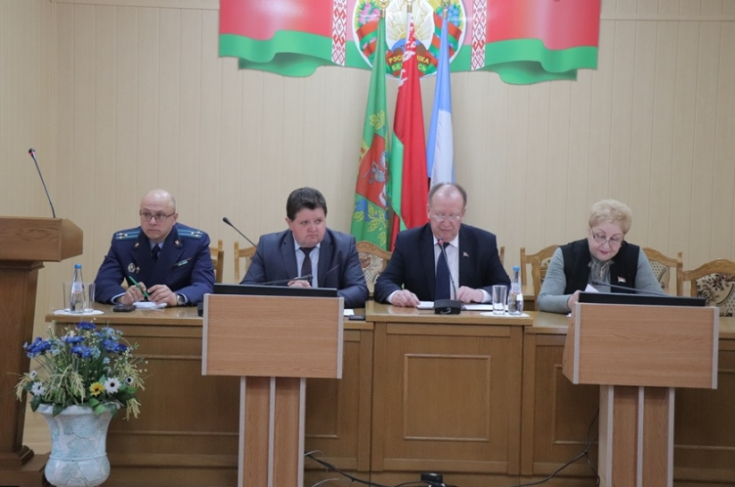 Член Совета Республики Т.Полушкина приняла участие в заседании районного Совета депутатов