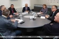 Члены Совета Республики С.Рачков и С.Анюховский приняли участие в круглом столе