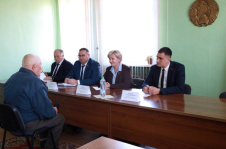 Член Совета Республики И.Сергеев провел прямую телефонную линию и прием граждан в Новобыховском сельисполкоме