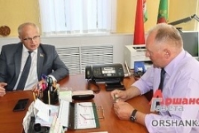 Член Совета Республики Ю.Деркач провел выездной личный прием граждан в Оршанском райисполкоме