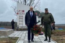 Член Совета Республики В.Байко почтил память погибших в годы войны мостовчан