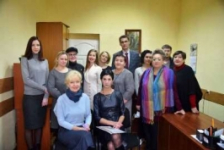 
 Член
Совета Республики Т.Шатликова встретилась с адвокатами 