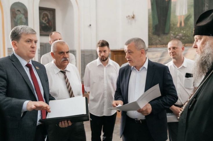 Член Президиума Совета Республики И.Луцкий провел рабочую встречу по вопросам ремонтно-реставрационных работ в Жировичском монастыре