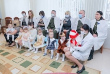 Первичная организация БСЖ Совета Республики поздравила воспитателей и малышей в доме ребенка исправительной колонии № 4 в Гомеле