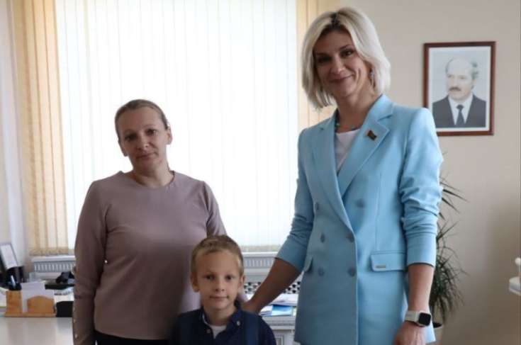 Член Совета Республики К.Пантюхова приняла участие в акции «Соберем портфель вместе»