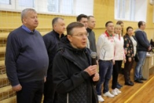 Член Совета Республики А.Ляхов посетил соревнования по баскетболу
