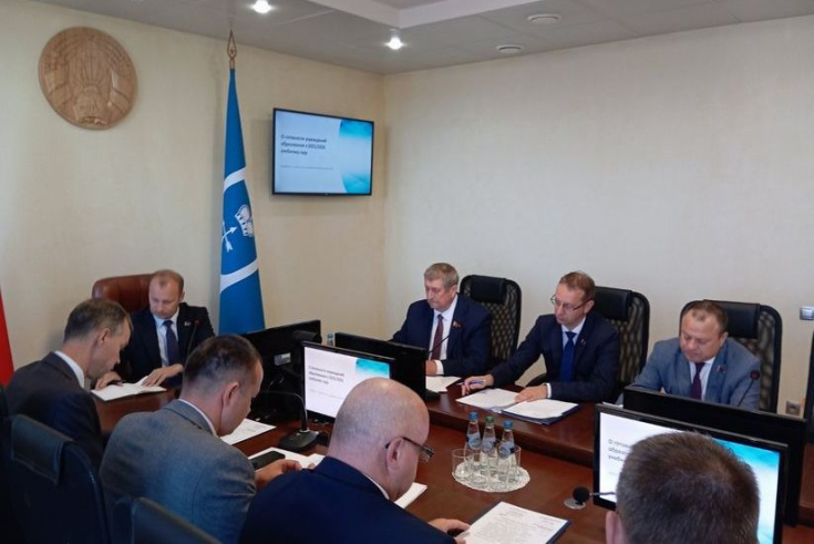 Член Совета Республики М.Русый посетил Лунинецкий район