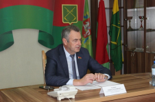 А.Сидоров провел личный прием граждан, прямую телефонную линию и встречу с активом Сенненского района