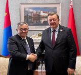 Председатель Постоянной комиссии Совета Республики по международным делам и национальной безопасности Сергей Алейник встретился с Послом Монголии в Республики Беларусь Батсухом Баярсайханом по случаю завершения его миссии в Республике Беларусь