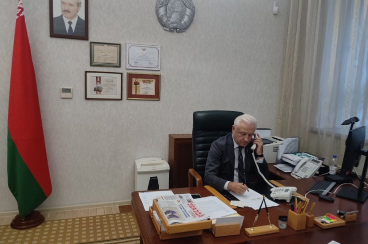 Член Президиума Совета Республики С.Рачков провел прямую телефонную линию по вопросам семейной политики и совершенствования законодательства в сфере брака и семьи.