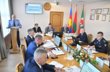 Член Президиума Совета Республики С.Сивец принял участие в заседании Барановичского районного исполнительного комитета