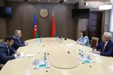 Председатель Совета Республики Н.Кочанова встретилась с Послом Азербайджанской Республики в Беларуси Л.Гандиловым