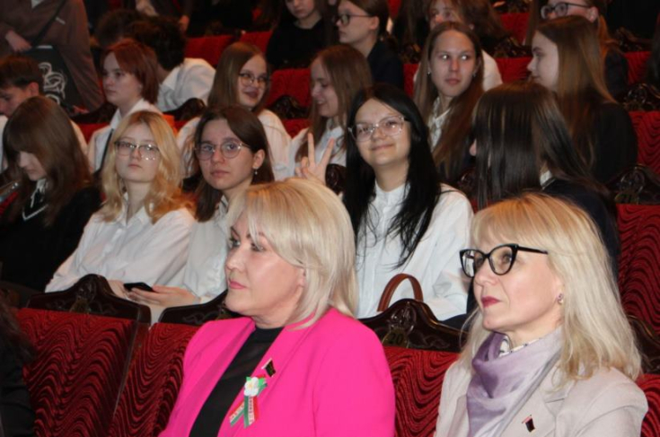 Н.Глинская: память о героях Великой Отечественной войны вдохновляет нас на труд и созидание, на веру в нашу страну и наше будущее