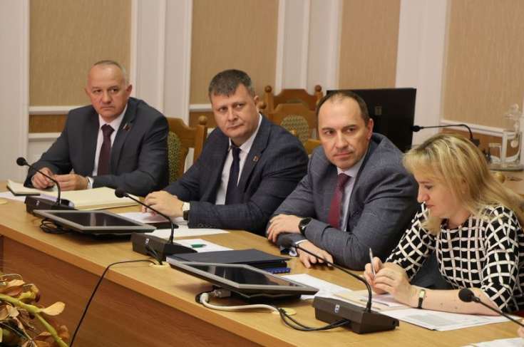 Член Президиума Совета Республики В.Татаринович принял участие в расширенном заседании Постоянной комиссии Палаты представителей