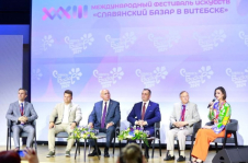 Члены Совета Республики Г.Лапицкий и А.Лукьянов приняли участие в пресс-конференции, посвященной открытию Славянского базара в Витебске