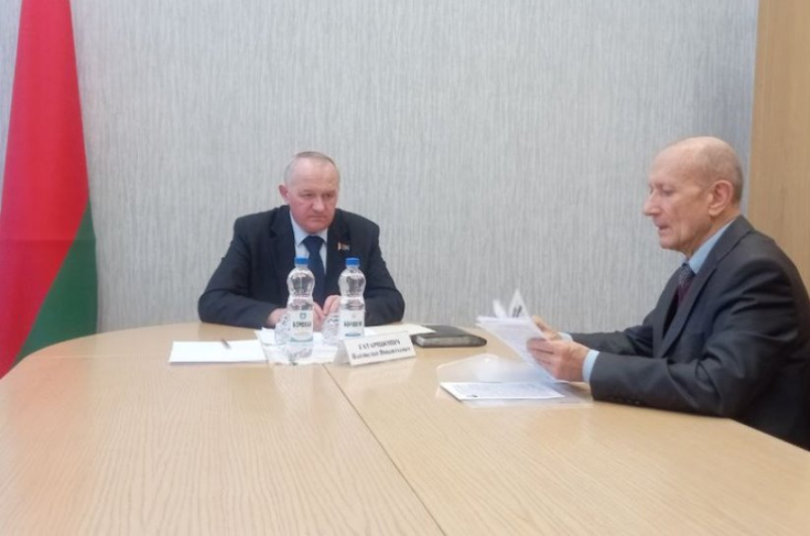 Член Президиума Совета Республики В.Татаринович провел личный прием граждан