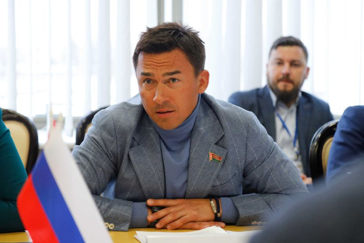Член Совета Республики Д.Басков принял участие в заседании Комиссии Парламентского Собрания по молодежной политике, спорту и туризму