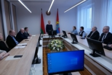 Член Совета Республики Е.Серафинович приняла участие в сессии районного Совета депутатов
