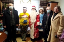 Член Совета Республики В.Котович принял участие в новогодней благотворительной акции «Чудеса на Рождество»