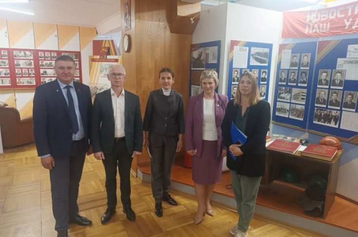 «Межрегиональное взаимодействие России и Беларуси является локомотивом союзной интеграции». Член Совета Республики Е.Фурс приветствовала в Новополоцке делегата из дружественной страны