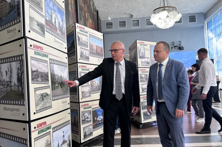 Член Совета Республики Э.Гаврилкович принял участие в открытии передвижной выставки «Беларусь непобедимая»