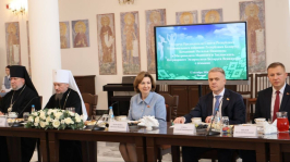«ТОЛЬКО ВМЕСТЕ МЫ СМОЖЕМ ЗАЩИТИТЬ БУДУЩЕЕ НАШИХ ДЕТЕЙ»: ВСТРЕЧА С СЕМЬЯМИ В ПОЛОЦКОМ СПАСО-ЕВФРОСИНИЕВСКОМ МОНАСТЫРЕ