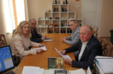 Член Совета Республики В.Лискович провел встречу с трудовым коллективом Лидской обувной фабрики