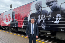 Член Совета Республики Э.Гаврилкович посетил экспозицию уникального передвижного музея «Поезд Победы»