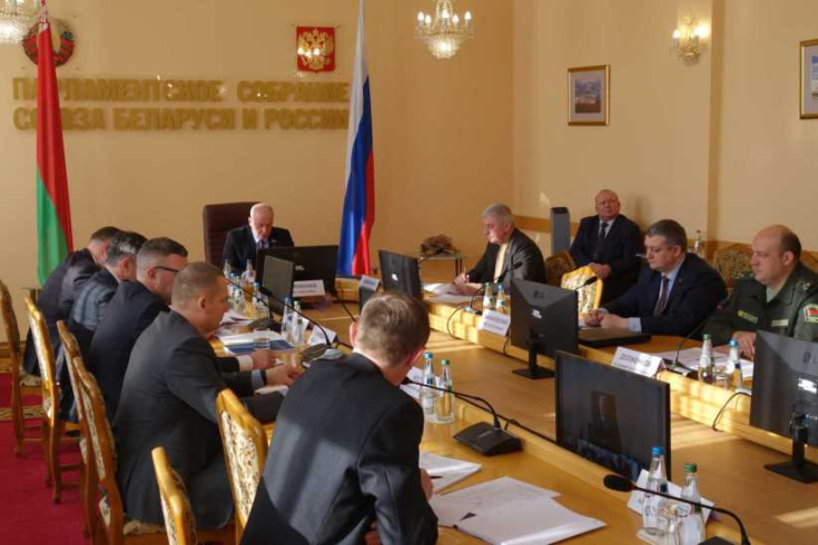 Член Совета Республики В.Гайдукевич принял участие в заседании Комиссии ПС по безопасности, обороне и борьбе с преступностью