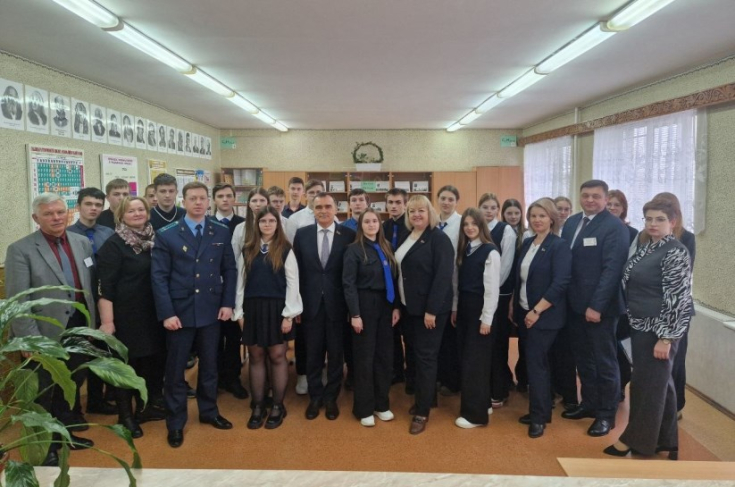 А.Карпицкий принял участие
в открытом диалоге
