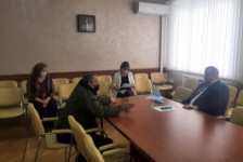Член Совета Республики В.Хроленко рассмотрел обращения жителей Пинского района