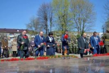 Член Совета Республики Е.Зябликова приняла участие в шествии «Беларусь помнит» и митинге, посвященном Дню Победы