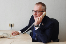 Член Совета Республики В.Котович провел «прямую телефонную линию»