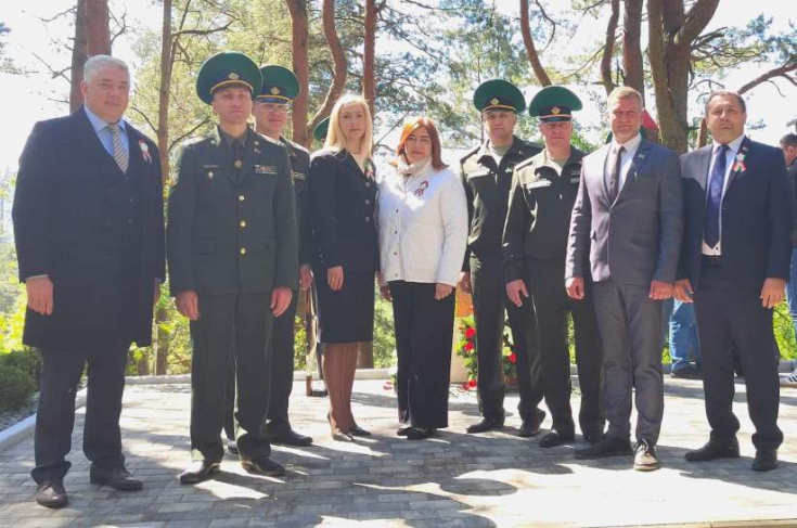 Член Совета Республики А.Янушко принял участие в митинге у мемориала курсантам-пограничникам в г. Гродно