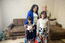 «Дети и их семьи чувствуют поддержку общества и более уверенно вступают в новый этап своей жизни»: Татьяна Игнатюк приняла участие в акциях «Соберем портфель вместе»