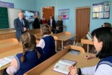 Член Совета Республики Ю.Деркач провел встречу в Осинтофской средней школе Дубровенского района